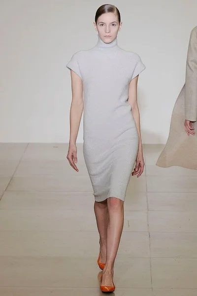 Look 3
